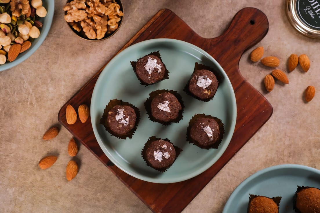 Cinnamon Walnut Truffle, 6 Pieces